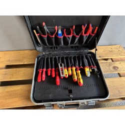 Koffer mit Elektrikerwerkzeug